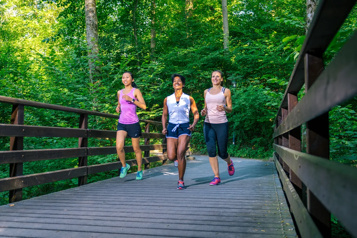 Beckenbodenschw&auml;che Personaltraining bei Wechseljahren Frauenfitness ab 40 Berner Oberland R&uuml;ckentraining Berner Oberland Training f&uuml;r die K&ouml;rpermitte