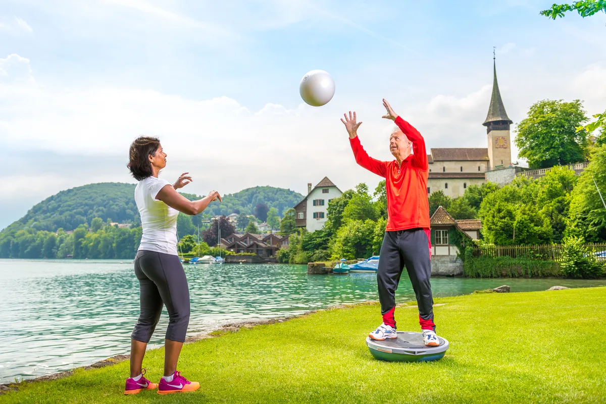Beckenbodentraining Berner Oberland Beckenbodenschw&auml;che Personaltraining bei Wechseljahren Frauenfitness ab 40 Berner Oberland R&uuml;ckentraining Berner Oberland